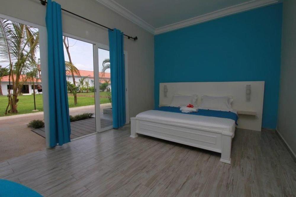 Djembe Beach Resort Kololi Dış mekan fotoğraf