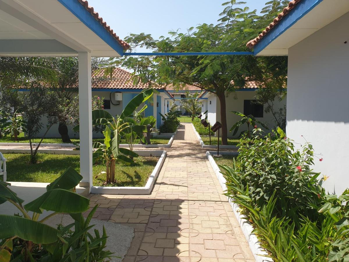 Djembe Beach Resort Kololi Dış mekan fotoğraf